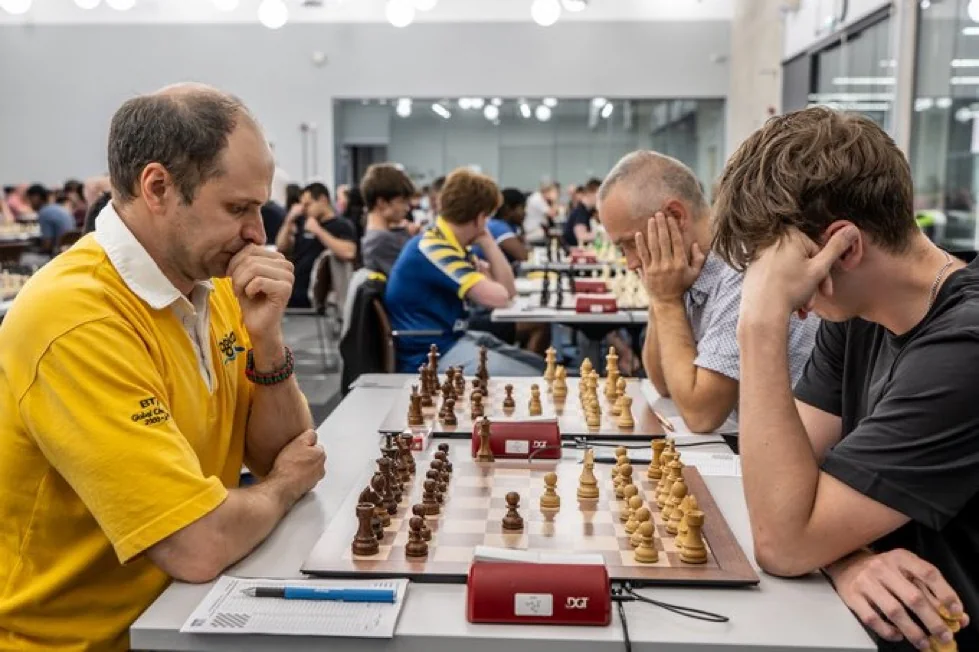 Tournament chess game